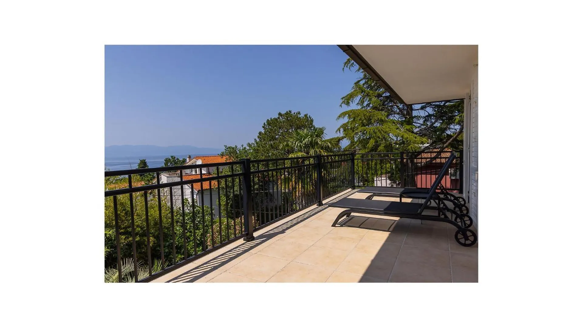 Nice Home In Njivice With Wifi Holiday home